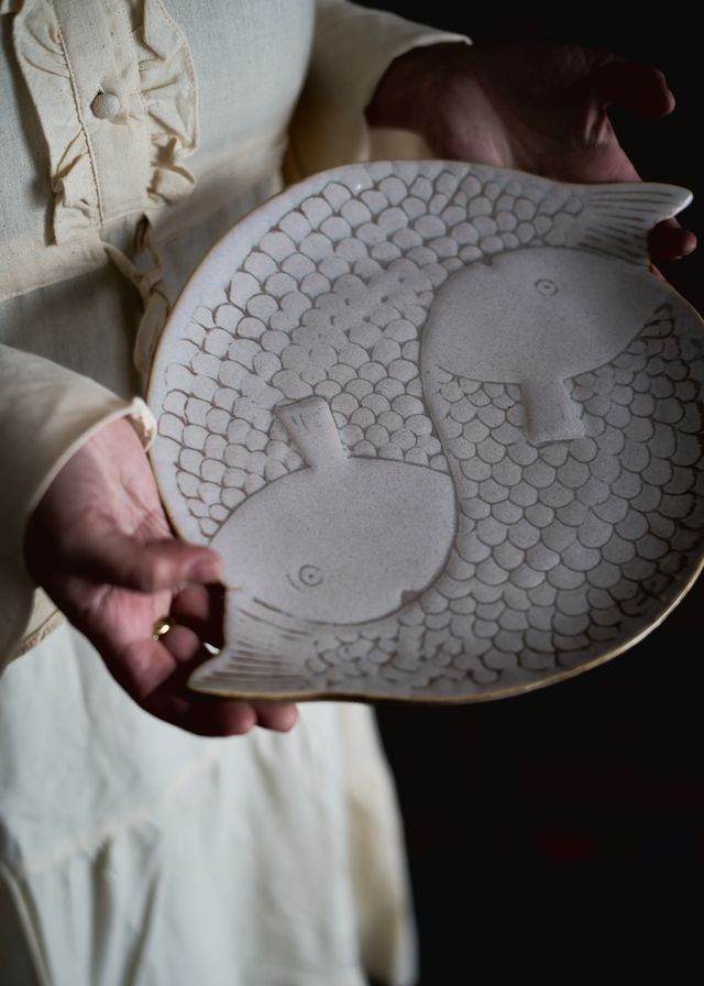 CARP fish plate, Ivory L