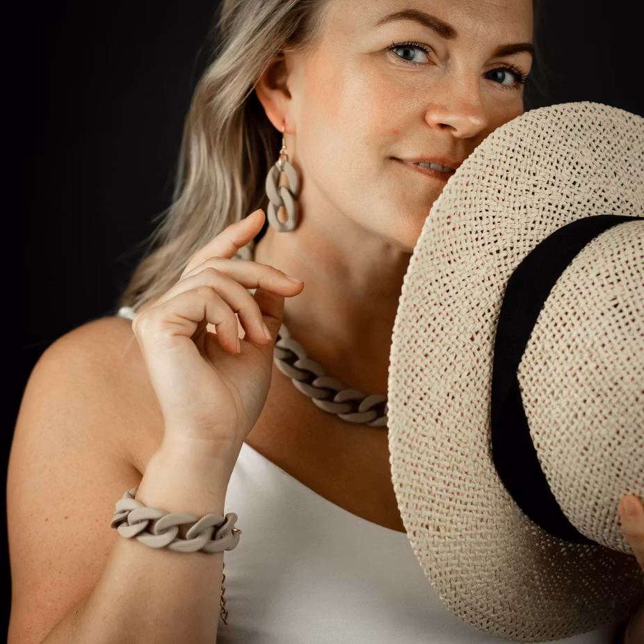 Armband, Chains of Colour - Light khaki