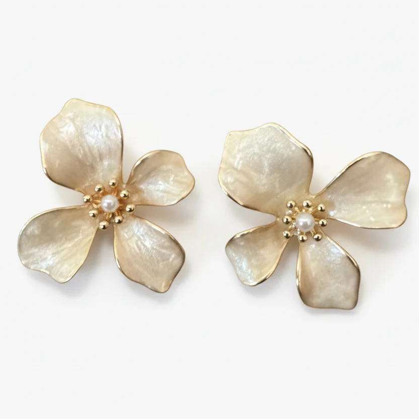 Örhängen Flower Pearl, Creamy Beige
